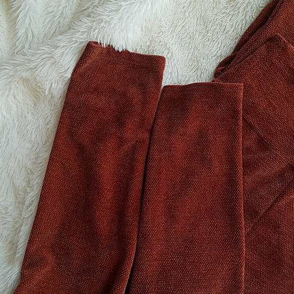 Two piece brown set - Picture 3 of 8